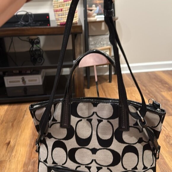 Coach Signature Stripe Foldover Tote (With 2 Hang Tags)(E1380-F23304) EUC - Picture 12 of 17